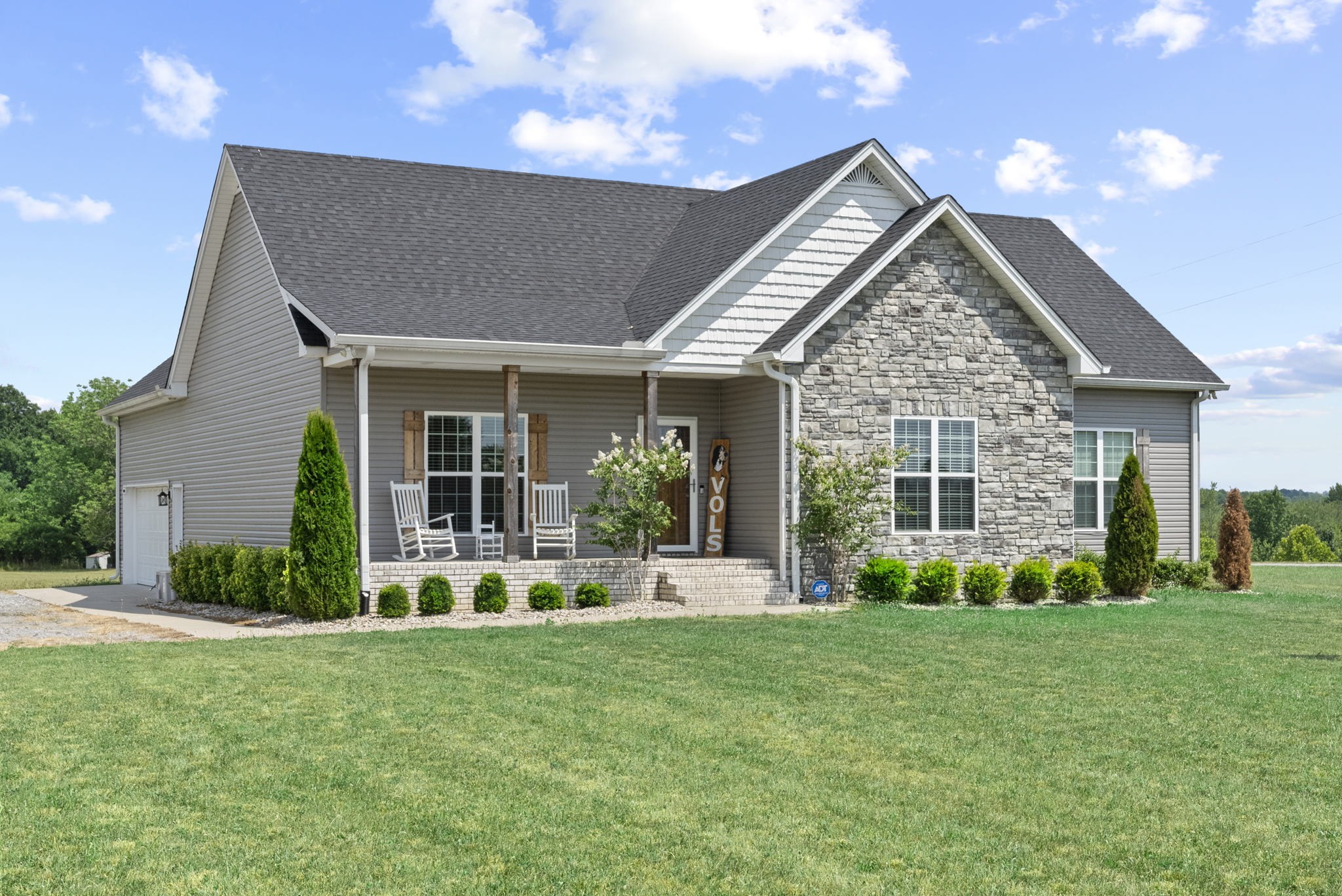 residential property in Portland Tennessee